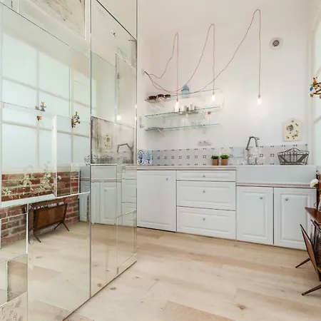 Apartment Old Town 6 By Renters *